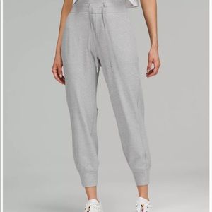 Lululemon Gray Size 6 Joggers
